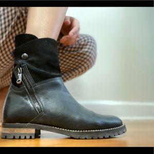 Leather black ankle boot